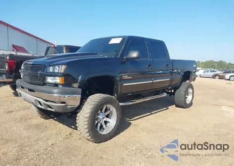 2004 Chevrolet Silverado 2500Hd Ls z USA, uszkodzony, nr VIN 1GCHK23204F245731